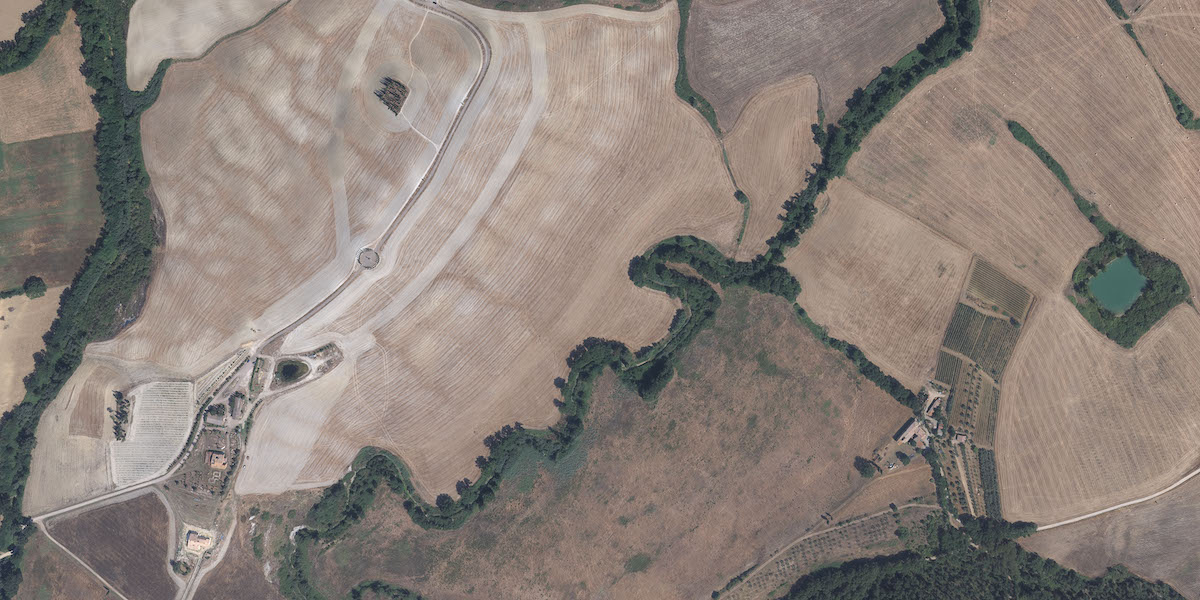 Paesaggi toscani, in mostra 50 anni di fotografia aerea