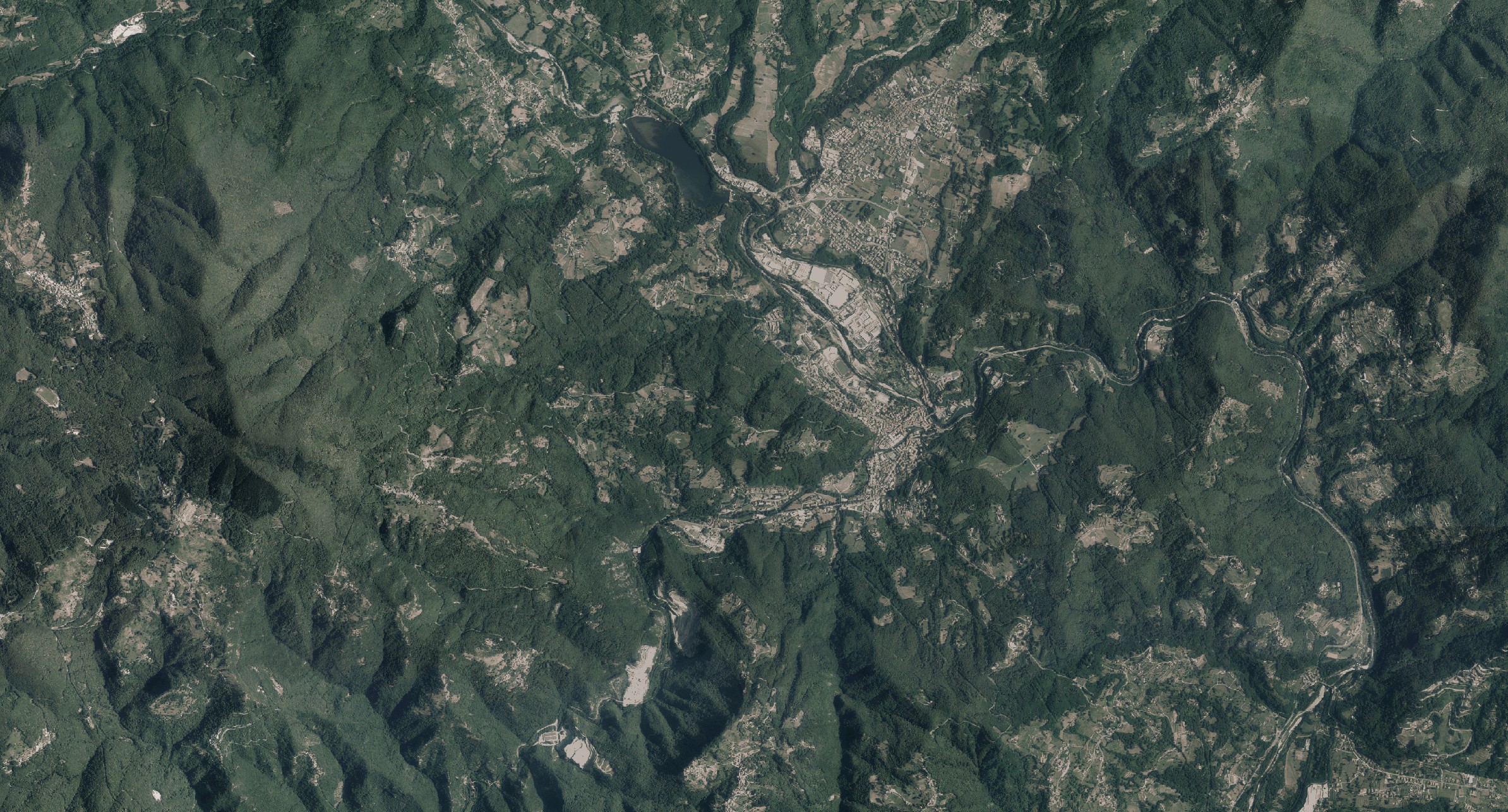 Garfagnana-Valle del Serchio e Val di Lima_2013 OFC 10K propr. AGEA esec. volo BLOM-CGR Parma